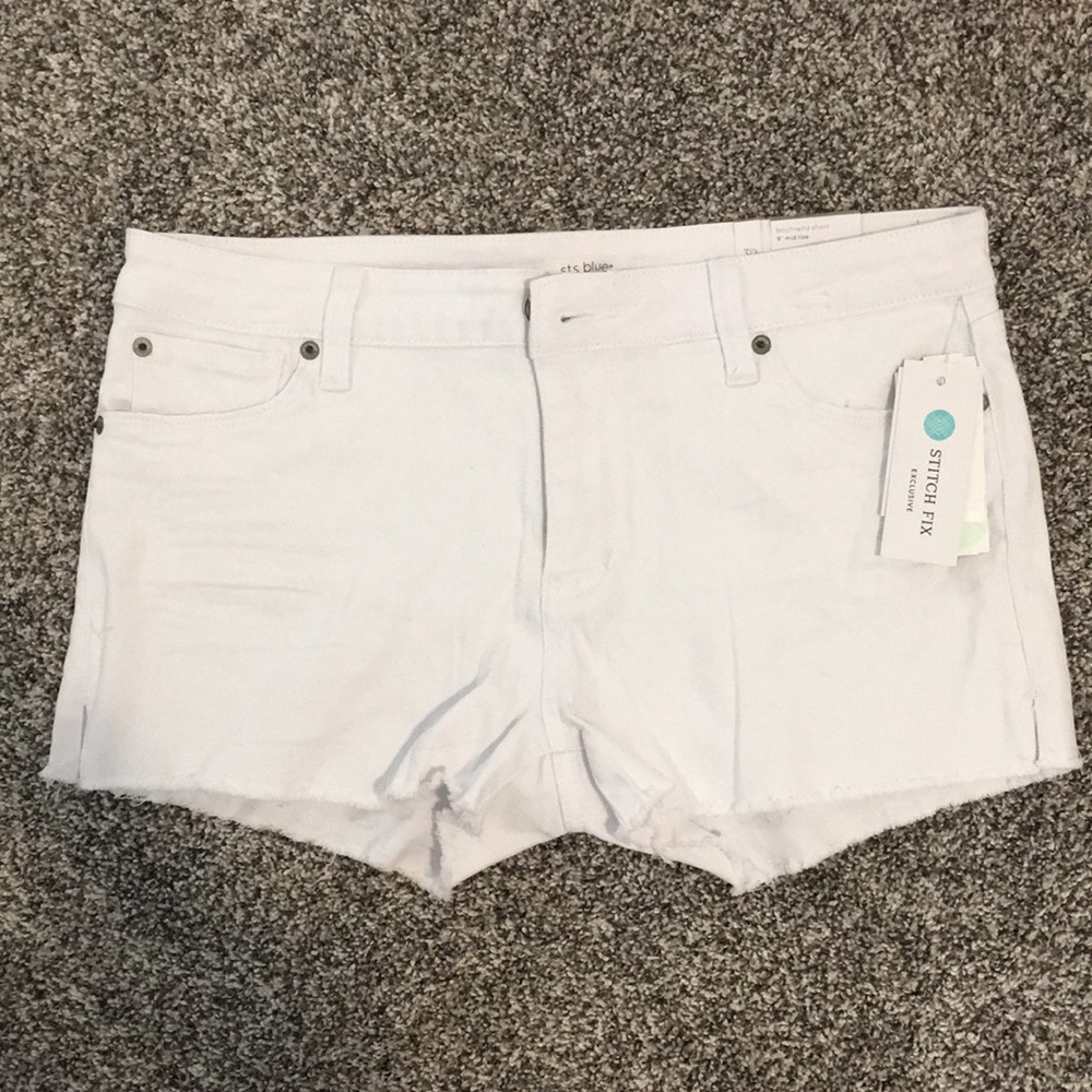 sts blue boyfriend short 9” mid rise shorts